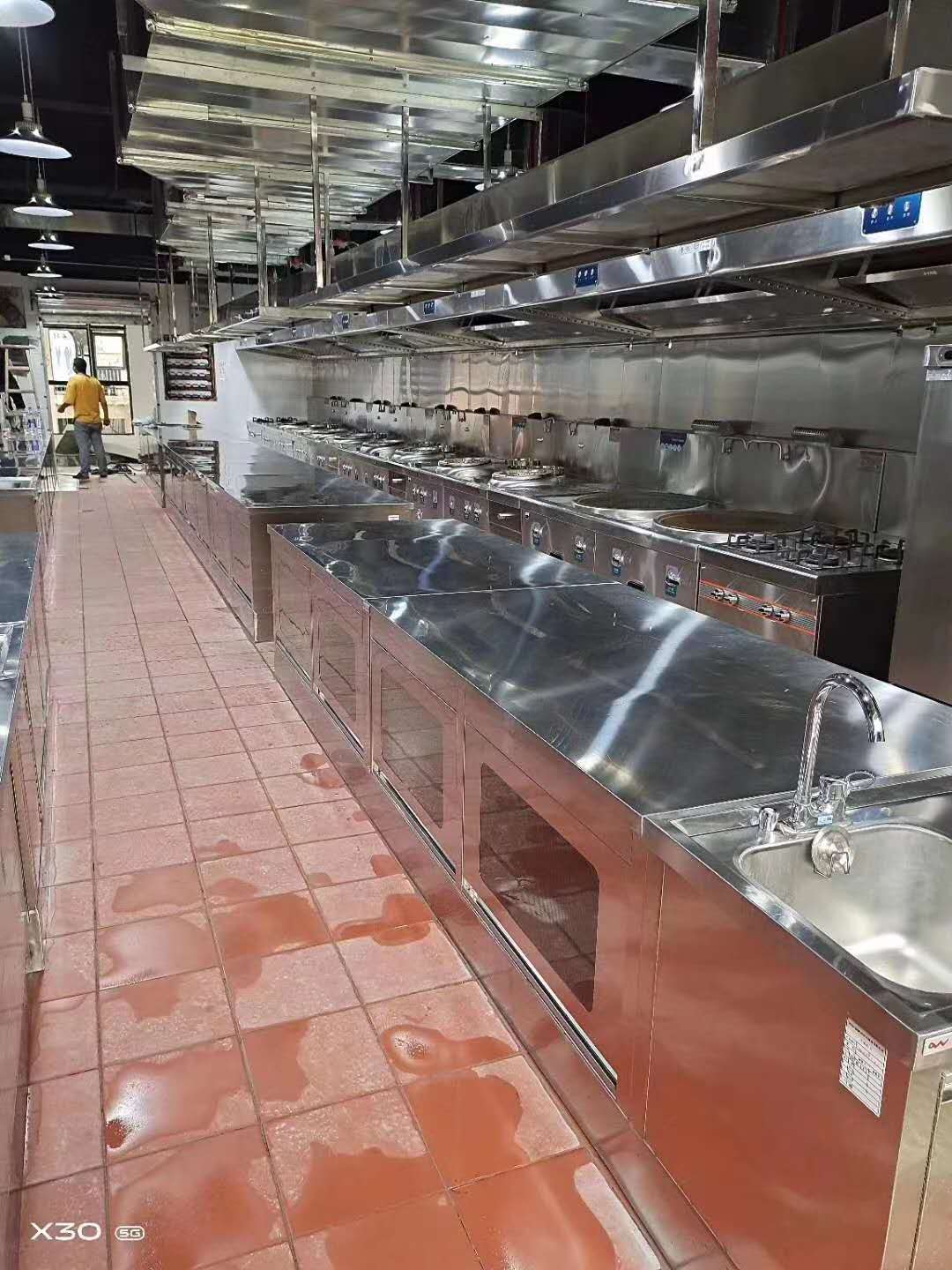 學校廚房設(shè)備