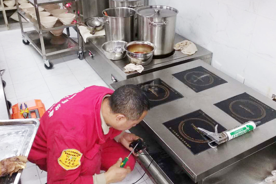 優(yōu)佰特廚房設(shè)備公司的售后服務(wù)就是好，難怪那么多人選擇